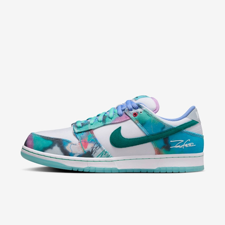 NIKE DUNK LOW X FUTURA LABORATORIES WHITE AND GEODE TEAL