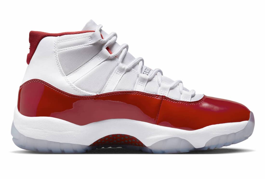 AIR JORDAN 11 CHERRY