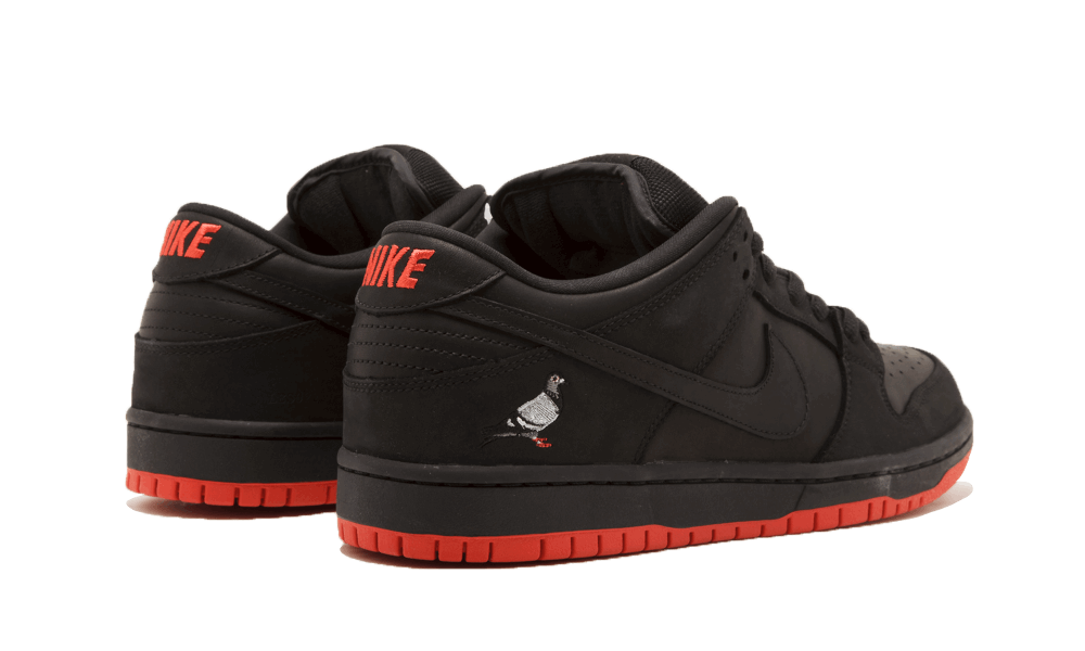 NIKE DUNK SB LOW BLACK PIGEON