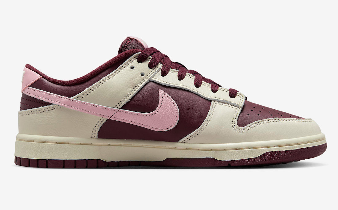 NIKE DUNK LOW VALENTINE'S DAY