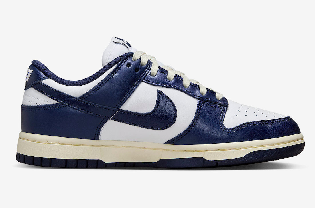 NIKE DUNK LOW VINTAGE NAVY