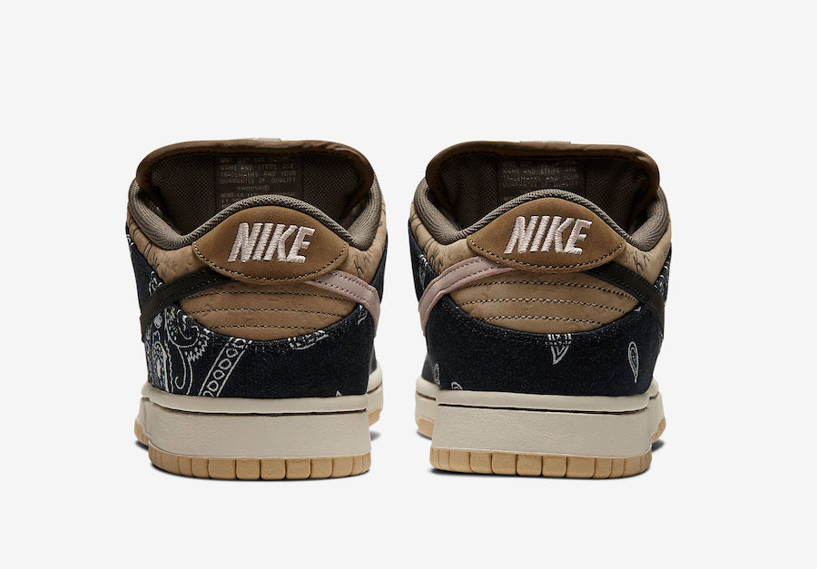 TRAVIS SCOTT X NIKE SB DUNK LOW