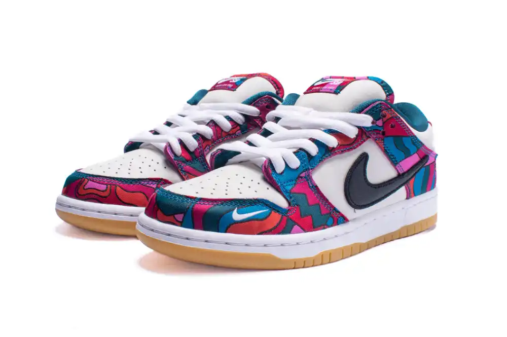 NIKE DUNK LOW SB X PARRA ABSTRACT ART