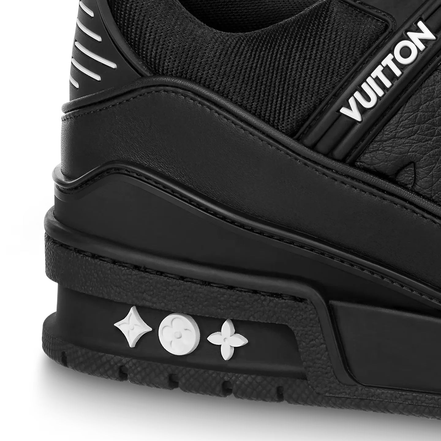 LOUIS VUITTON TRAINER BLACK EMBOSSED MONOGRAM